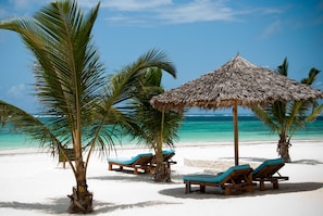 Property grounds - Waterlovers Beach Resort (Diani Beach)