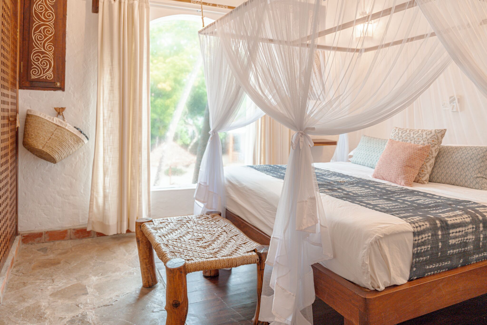 luxury apartment (ocean penthouse) | 4 bedrooms, in-room safe, free cots/infant beds, free wifi