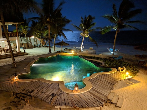 Waterlovers Beach Resort