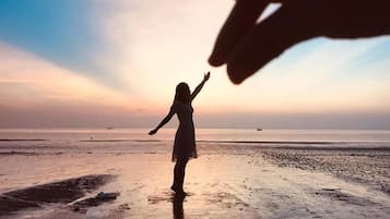 Nær stranden og massasje på stranden