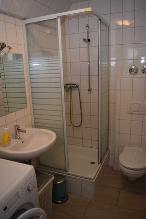 Apartment 1 | Bathroom - City Apartment Bremen (Bremen)