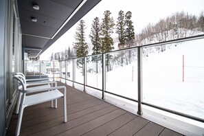 Apartemen Mewah, Bebas Asap Rokok, pemandangan gunung (3) | Teras/patio