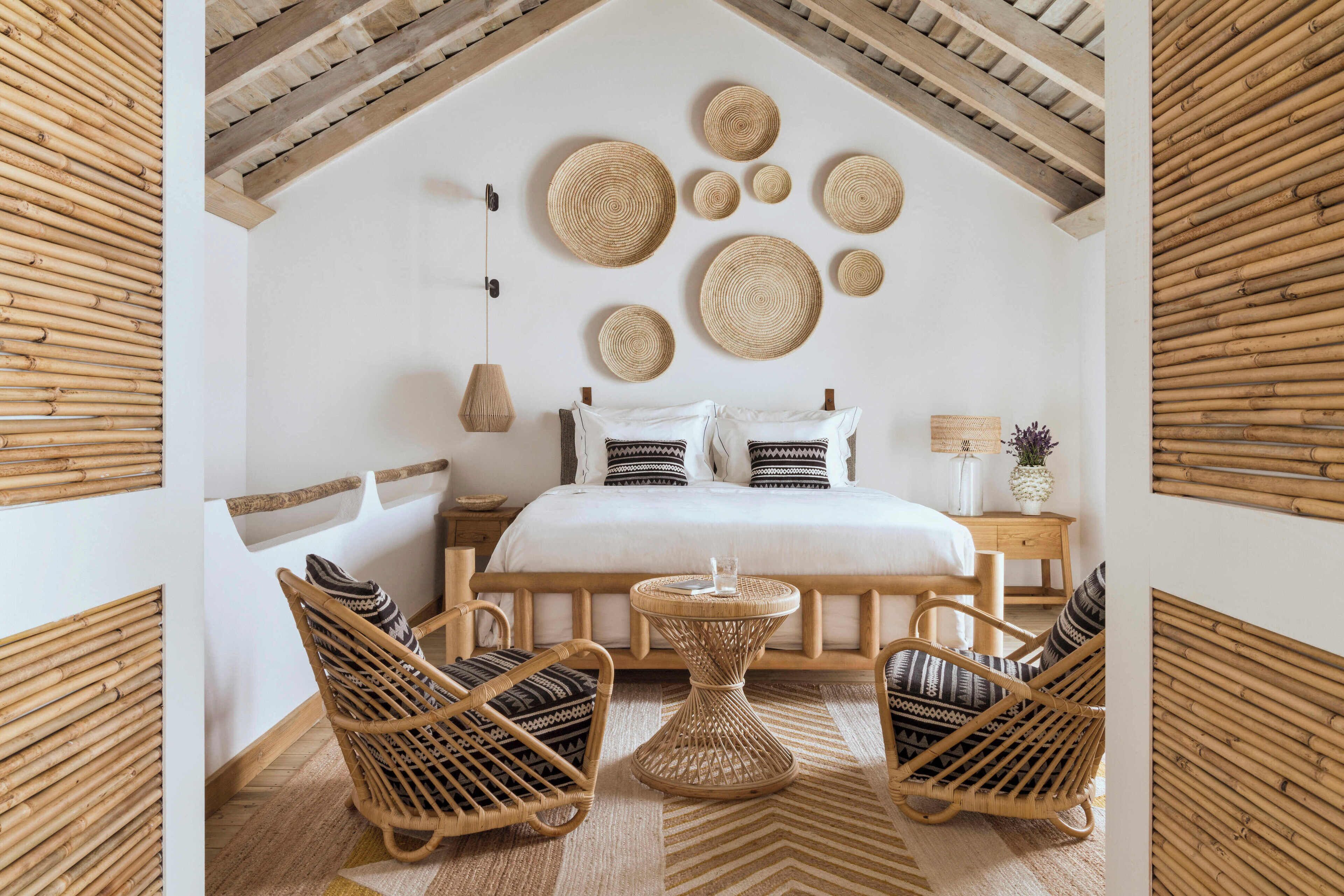 Minibar, coffres-forts dans les chambres, décoration personnalisée