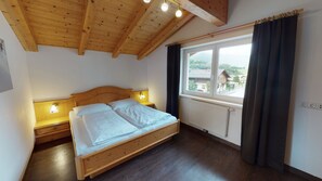 Comfort-Apartment (Snow) | Verdunkelungsvorhänge, schallisolierte Zimmer, Bügeleisen/Bügelbrett