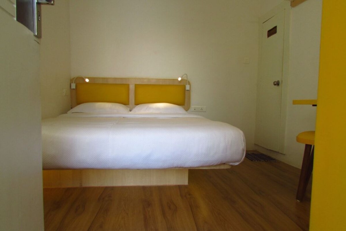 In-room safe, desk, blackout drapes, soundproofing