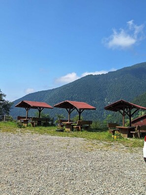 Free self parking - Uzungol Ozbek Apart (Çaykara)