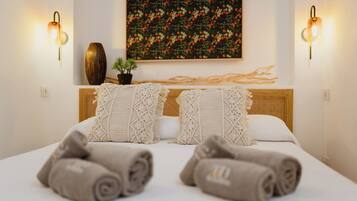 2 bedrooms, individually decorated, individually furnished