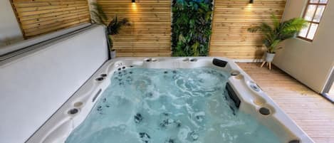 Tab spa tertutup