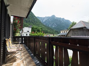 Familienapartment, mit Bad, Bergblick (Apartma hiša) | Balkon