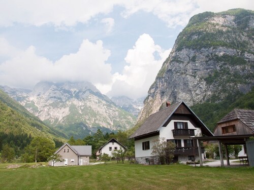 Apartments and Rooms Nataša 2