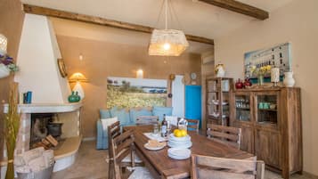 Villa, 3 Bedrooms | Living area | Fireplace