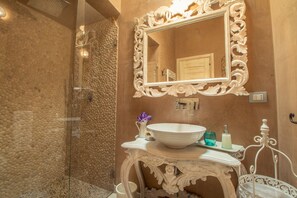 Villa, 3 Schlafzimmer | Badezimmer | Dusche, Regendusche, Haartrockner, Bidet