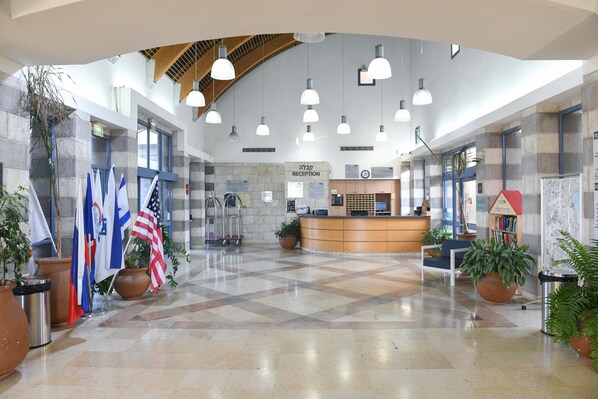 Lobby - HI Beit Shean Hostel (Emek HaMaayanot)