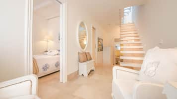 Apartment, 3 Bedrooms, Terrace, Sea View | Living area