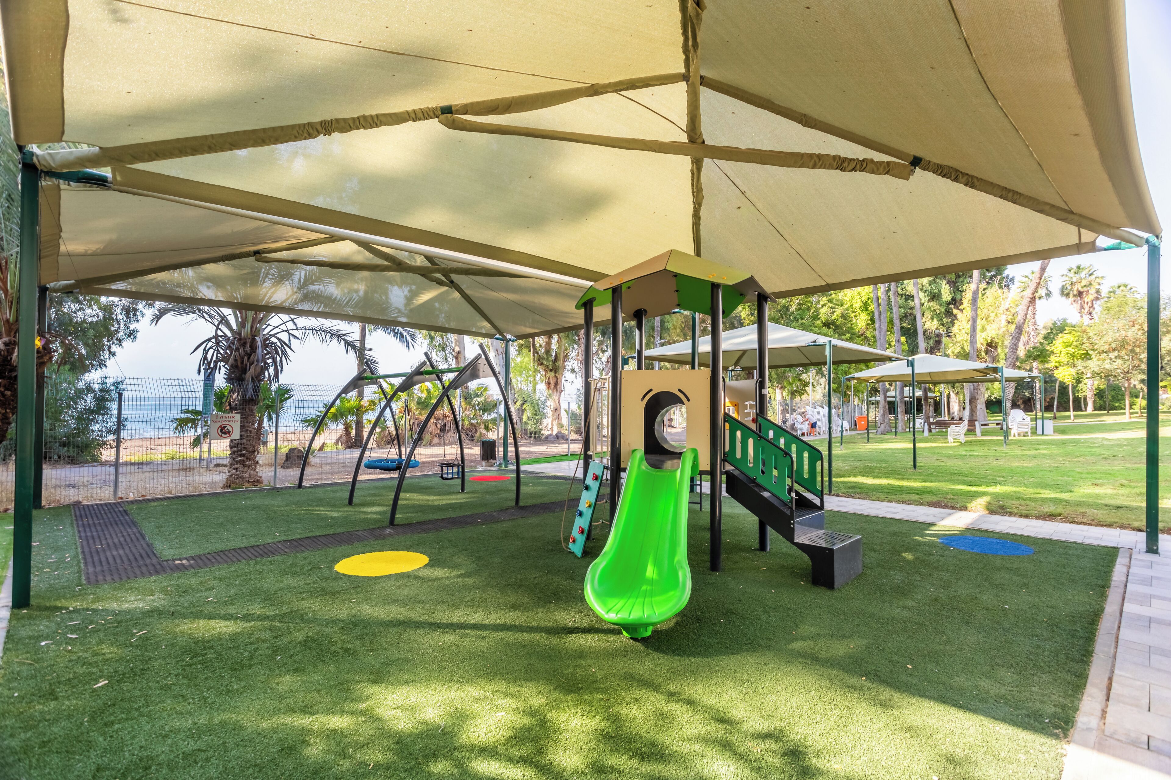 Children’s play area – outdoor