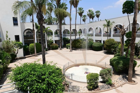 ์๋ฐ ์์ค ๊ตฌ๋ด