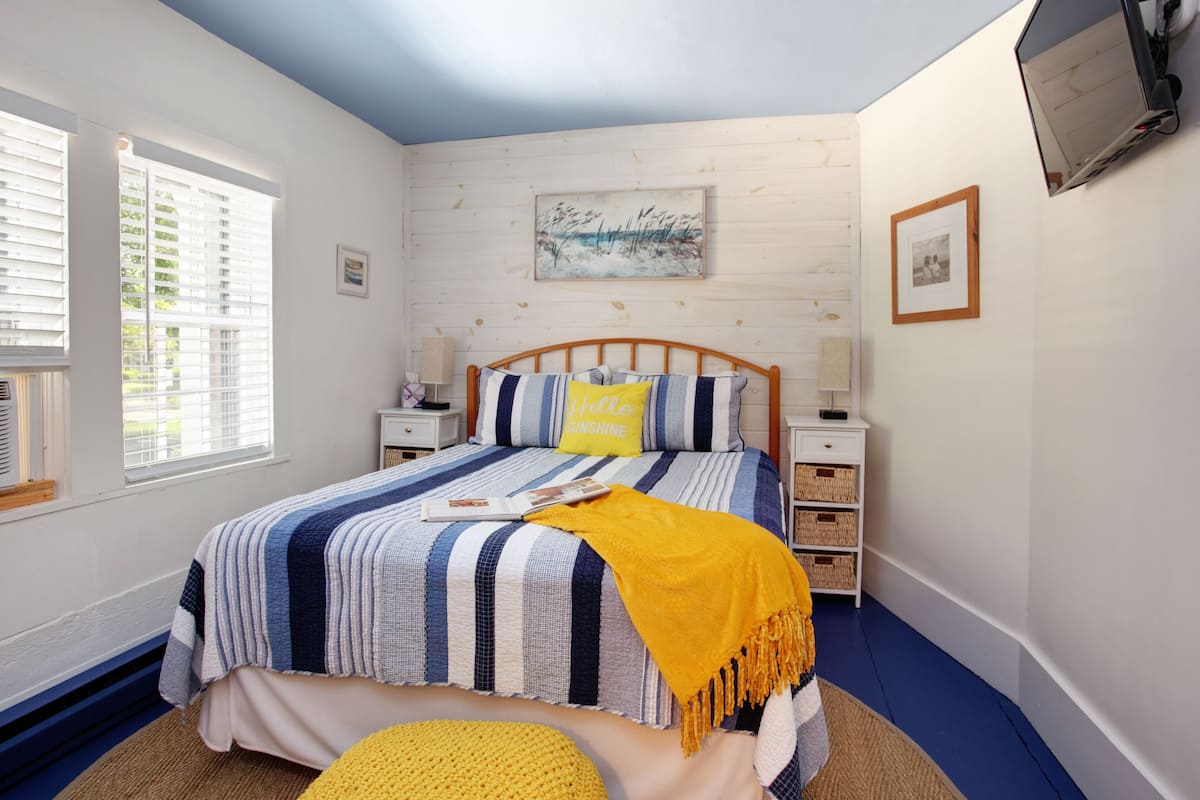 Camera Luxury, 1 letto queen, bagno privato | Biancheria in cotone egiziano, biancheria da letto di alta qualità