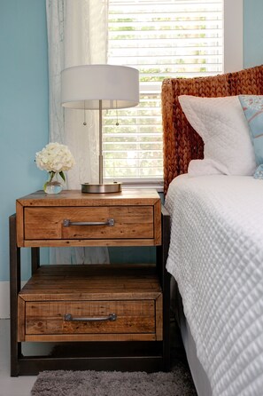 Luxury Room, 1 King Bed, Private Bathroom | Bathroom - Inn on Main (Yarmouth Port)