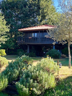 Bungalow, Garden View | Terrace/patio