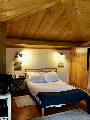 Bungalow, Garden View | Egyptian cotton sheets, premium bedding, individually decorated