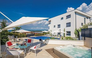 Outdoor spa tub - JAZZ at Rova Apartment Lun (Malinska-Dubasnica)