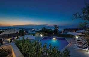 Seasonal outdoor pool - JAZZ at Rova Apartment Lun (Malinska-Dubasnica)