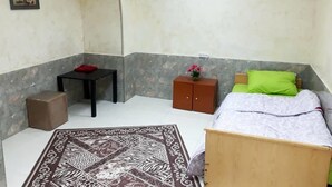Economy Single Room, 1 Twin Bed | Living room - Maria hostel (Yerevan)