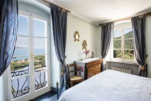 Luksus-dobbeltværelse - eget badeværelse - havudsigt (Riomaggiore) | Gratis Wi-Fi, sengetøj