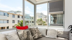 Appartement « Premier », plusieurs lits, vue montagne | Coin séjour
