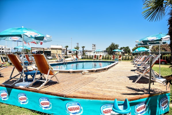 Outdoor pool, pool loungers