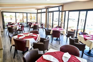 Restaurant - Mobile Homes Giovanni's beach Copacabana (Ulcinj)