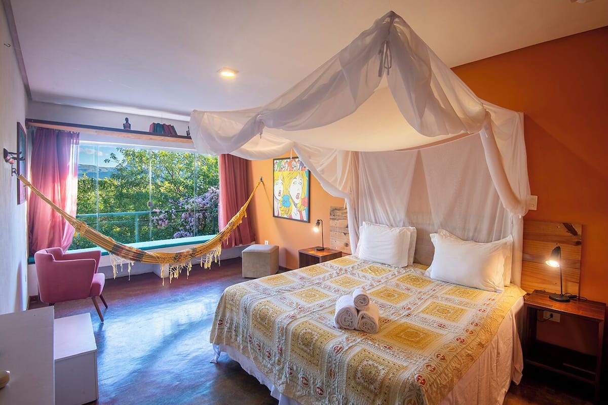 Apartment (Capao da Vista) | Minibar, blackout curtains, free WiFi, bed sheets