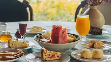 Free daily full breakfast