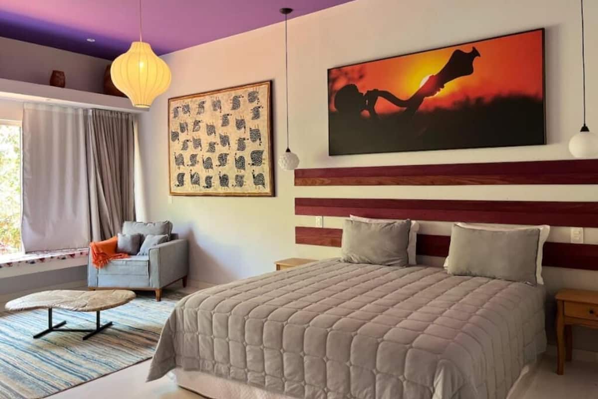 Minibar, blackout curtains, free WiFi, bed sheets