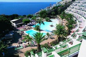 3 outdoor pools, lifeguards on site - Babalu (Mogan)