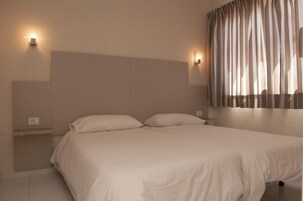 2 dormitorios, cortinas opacas, wifi y ropa de cama
