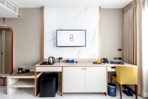 Deluxe Suite Twin | Room amenity