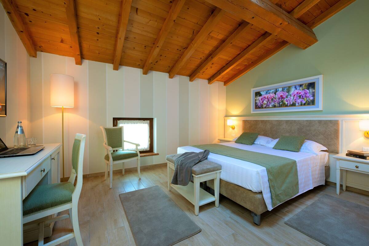 Classic Double Room | Premium bedding, down duvets, minibar, in-room safe
