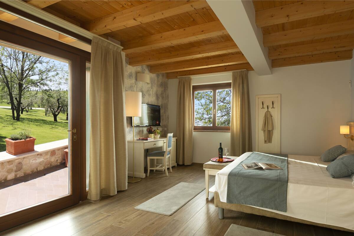 Deluxe Double Room | Premium bedding, down duvets, minibar, in-room safe