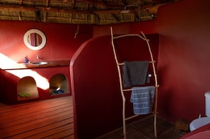 Luxury Double or Twin Room | Bathroom