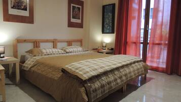 Double Room | 1 bedroom, blackout curtains, iron/ironing board (on request), free WiFi