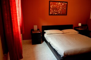 Kolmen hengen standard-huone | 1 makuuhuone, pimennysverhot, silitysrauta/-lauta, ilmainen Wi-Fi