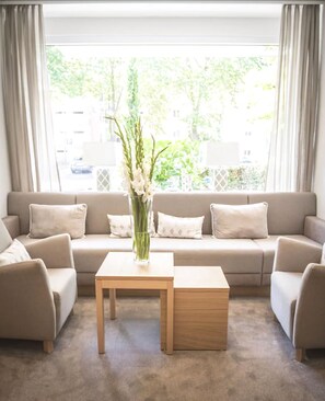 Sala de estar en el lobby