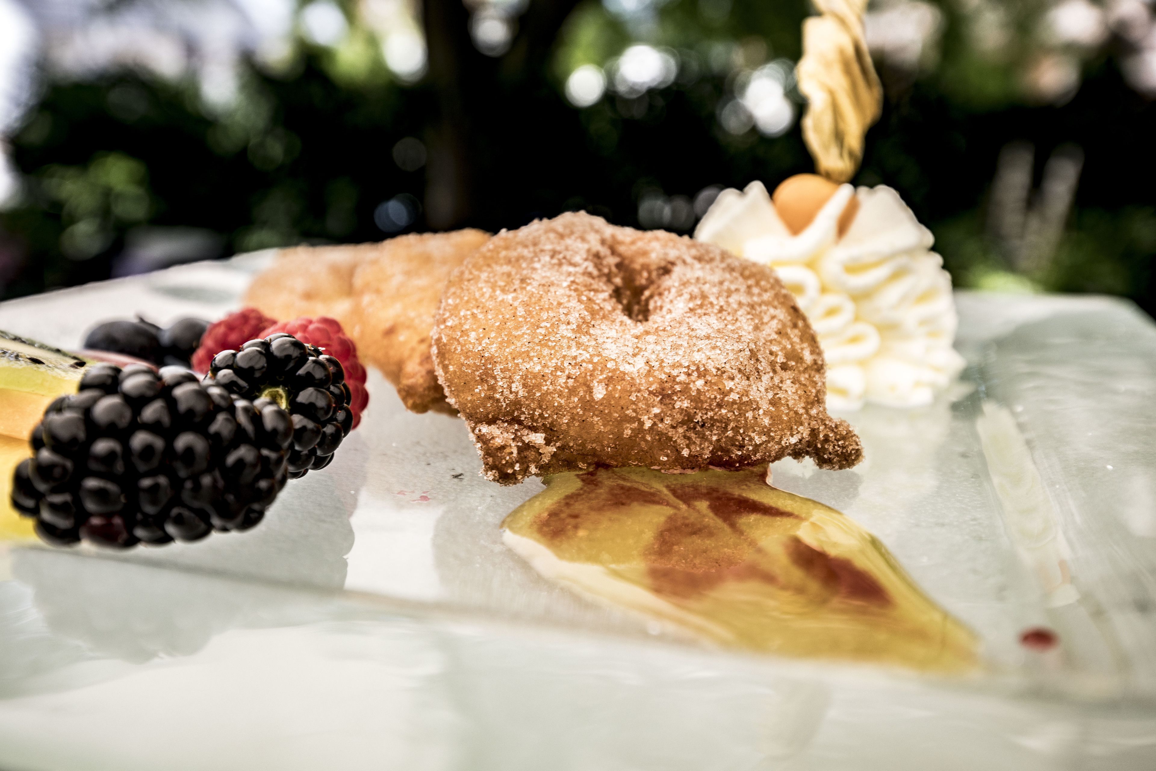 breakfast, lunch, dinner served; german cuisine