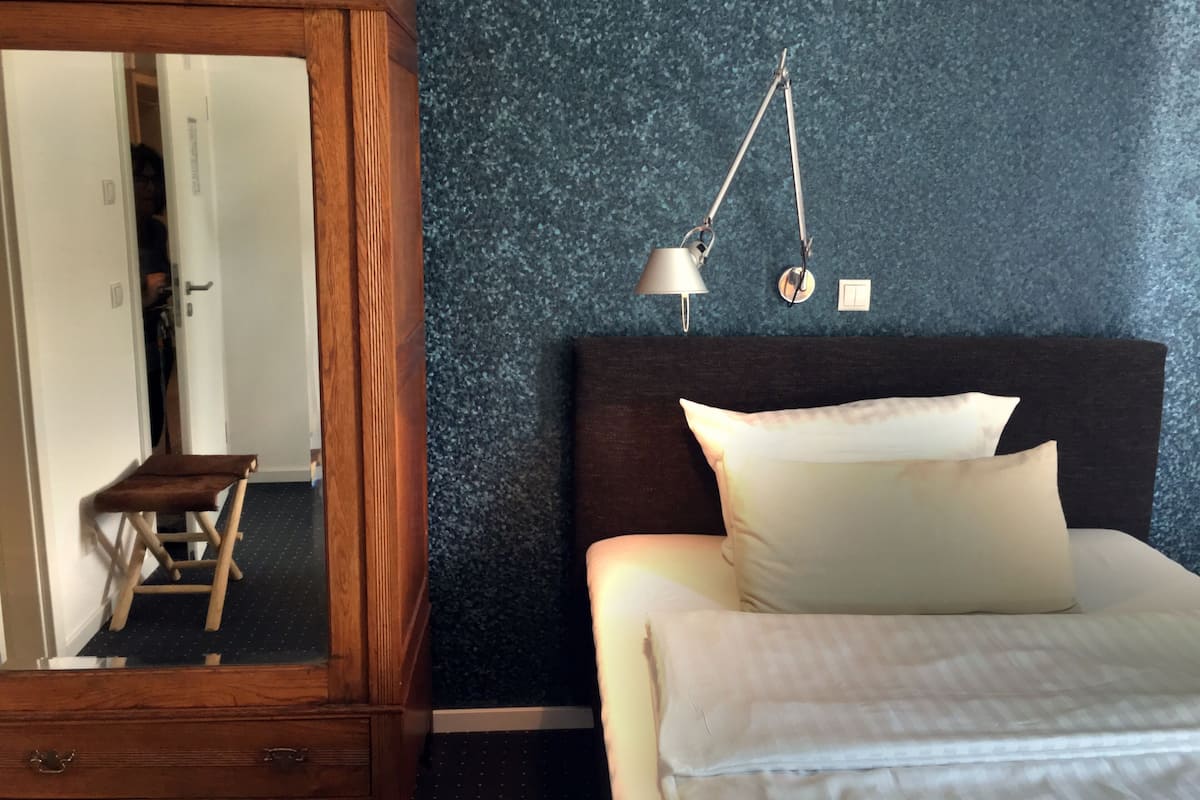 1 slaapkamer, luxe beddengoed, bedden met traagschuimmatras