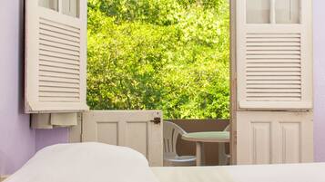 1 habitación, minibar, tabla de planchar con plancha y wifi gratis