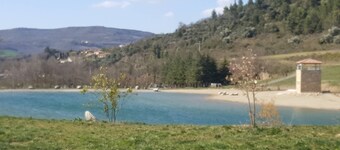 Charmante maison de vacances avec vue panoramique sur Quillan .