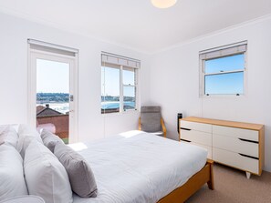 2 bedrooms, iron/ironing board, WiFi, bed sheets - Beachside lookout close to Bondi Beach (Bondi)