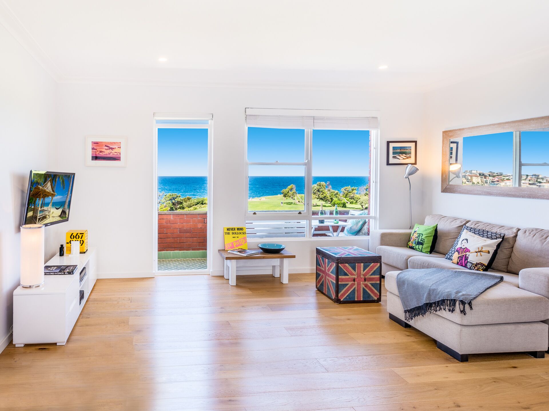 Beachside lookout close to Bondi Beach