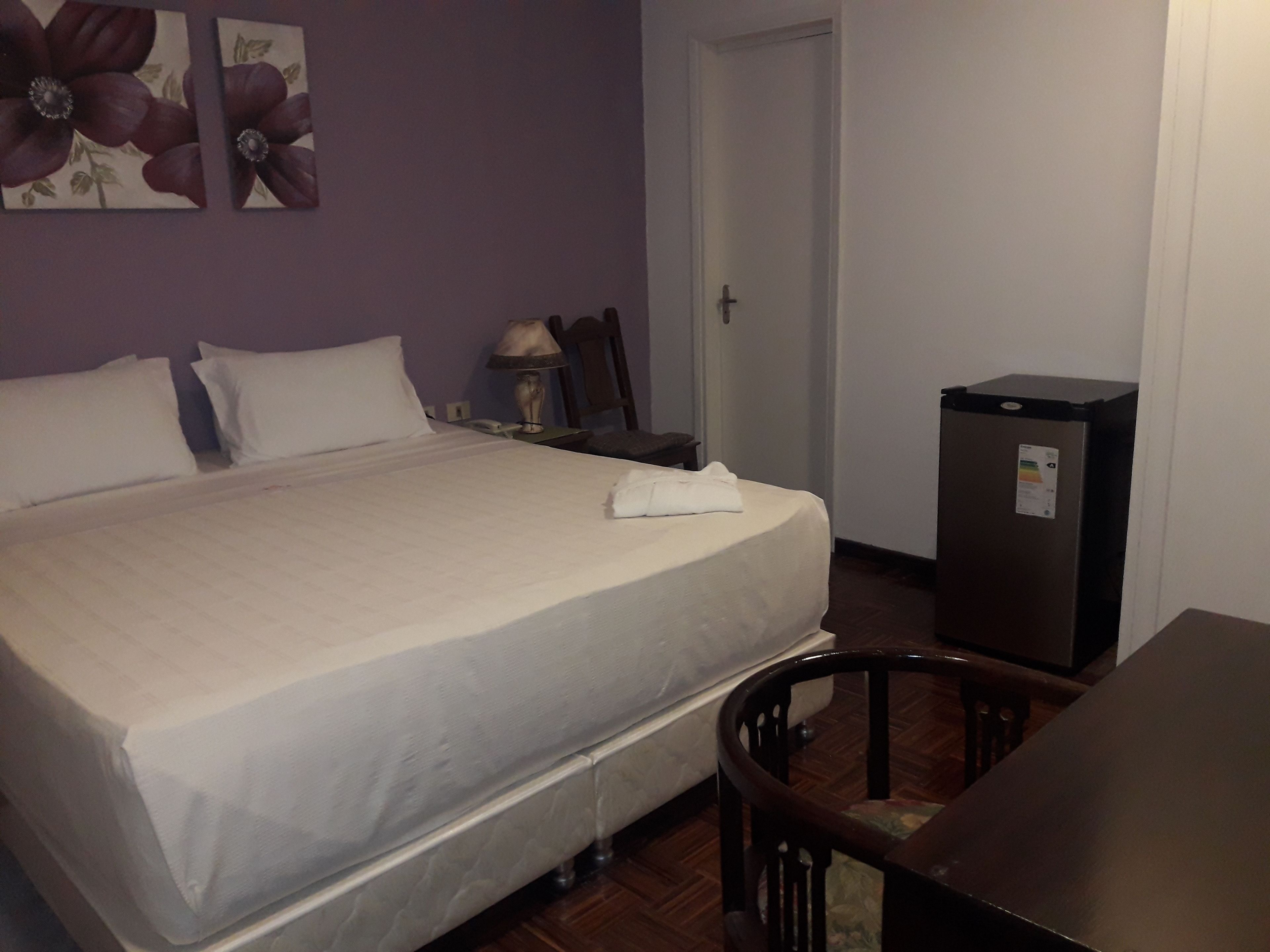 standard double or twin room, 2 single beds, courtyard view | minibar, in-room safe, desk, laptop workspace